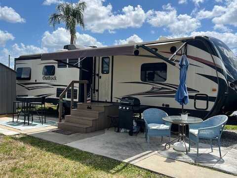 801 53rd Ave. W D02, Bradenton, FL 34207