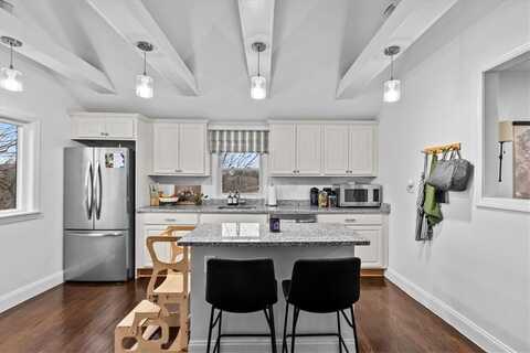 43 lee Street, Johnston, RI 02919