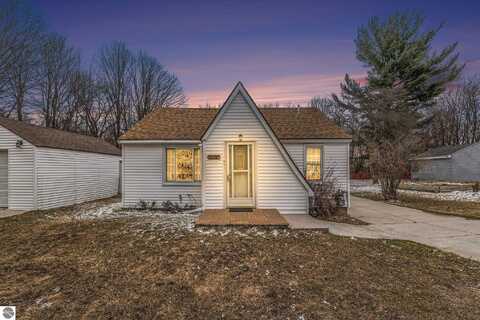1067 Orchard, Benzonia, MI 49616