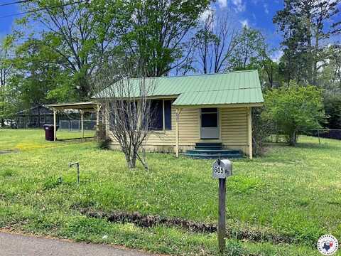 605 Pecan, Queen City, TX 75572