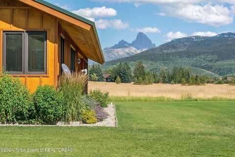 1820 FALL LINE Drive, Driggs, ID 83422