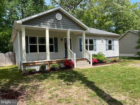 100 FORT KING DRIVE, COLONIAL BEACH, VA 22443