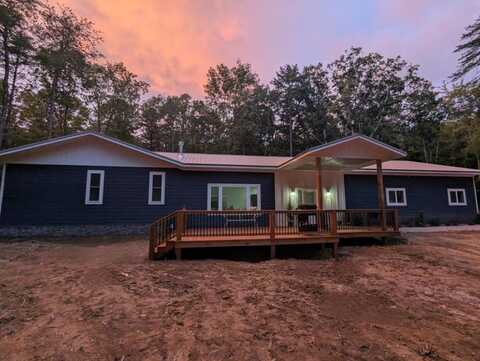 97 W W Bluff Rd, Pikeville, TN 37367