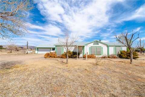 5621 W Collins Drive, Golden Valley, AZ 86413