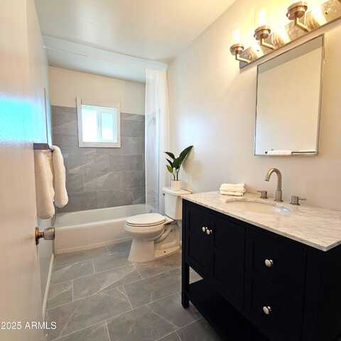 4325 N 26TH Street, Phoenix, AZ 85016