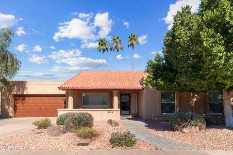 2328 W Nopal Avenue, Mesa, AZ 85202