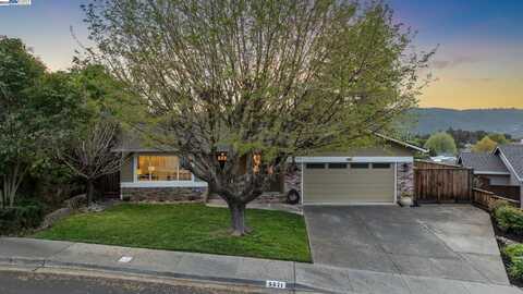 5571 San Jose Dr, Pleasanton, CA 94566