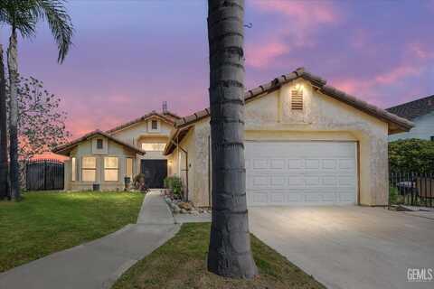 2212 Saint Helens Avenue, Bakersfield, CA 93304