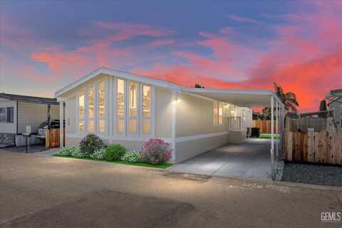 132 Fernwood Lane, Bakersfield, CA 93308