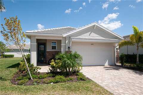16697 Seasons Coast, BONITA SPRINGS, FL 34135
