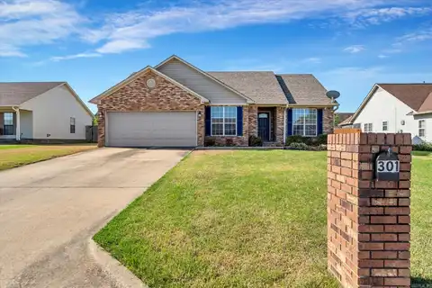301 Natchez Dr, Jonesboro, AR 72404
