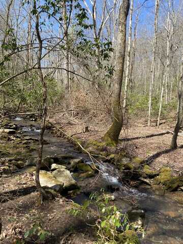 377 Sinclair Lane, Crossville, TN 38572