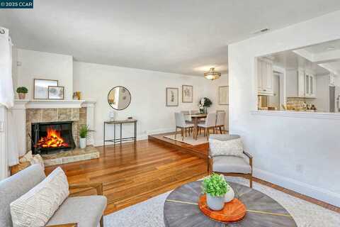 978 Shoal Dr, San Mateo, CA 94404