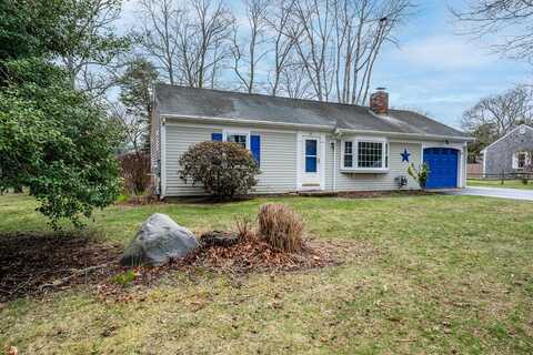 25 Taft Road, West Yarmouth, MA 02673