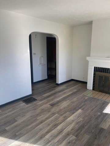 1944 Oakland Park Avenue, Columbus, OH 43224