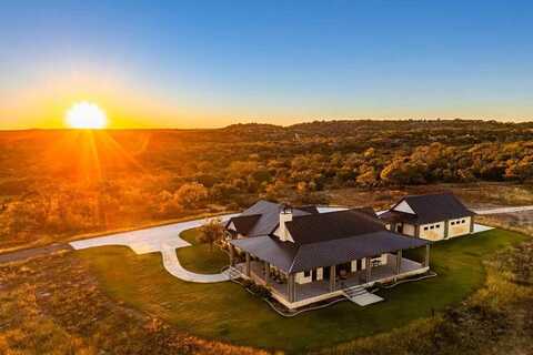 289 Lazy Valley Rd, Comfort, TX 78013