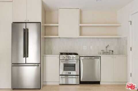 2302 Carmelina, Los Angeles, CA 90064