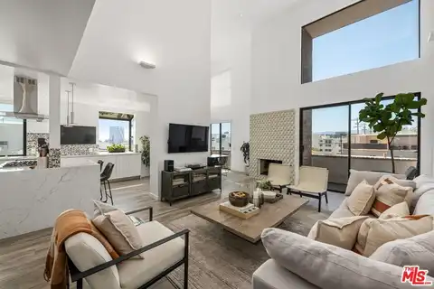 1271 Granville Ave, Los Angeles, CA 90025