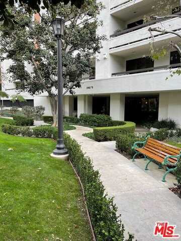 2142 CENTURY PARK LN, LOS ANGELES, CA 90067