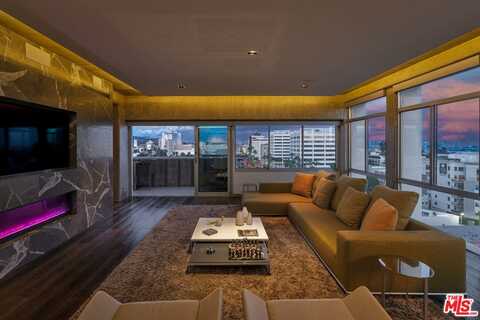 7135 Hollywood Blvd, Los Angeles, CA 90046