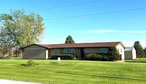 7101 28th Avenue, Newhall, IA 52315