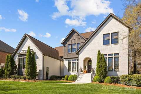 318 Montrose Drive, Waxhaw, NC 28173