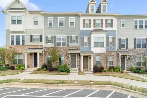 9914 Ainslie Downs Street, Charlotte, NC 28273