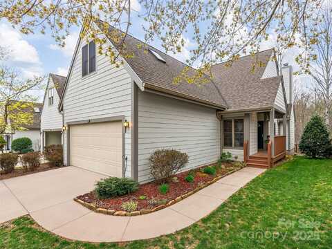 38 Pinnacle Point Drive, Asheville, NC 28805