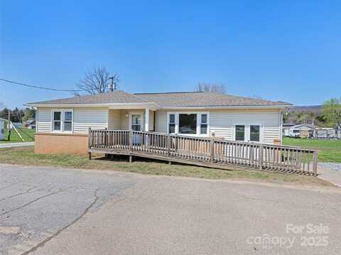 13 Depot Street, Clyde, NC 28721
