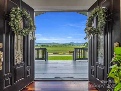 24 Middlemount Drive, Pisgah Forest, NC 28768