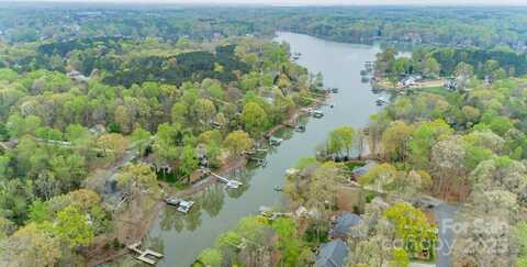 113 Hidden Lane, Mooresville, NC 28117
