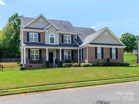 706 Springwood Drive, Waxhaw, NC 28173