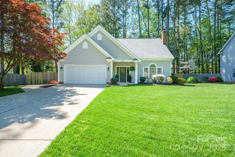 8707 Copenhagen Lane, Charlotte, NC 28216
