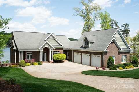 447 Shagbark Court, Mount Gilead, NC 27306