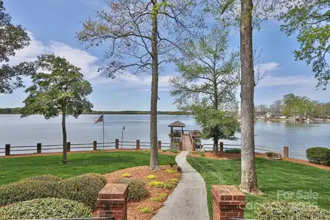 1062 Riverwood Drive, Lexington, NC 27292