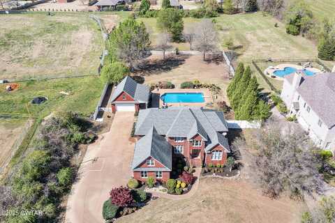 132 Mcclellan Road, Jackson, TN 38305