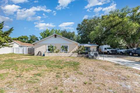 1056 Pinder Street, Deltona, FL 32725