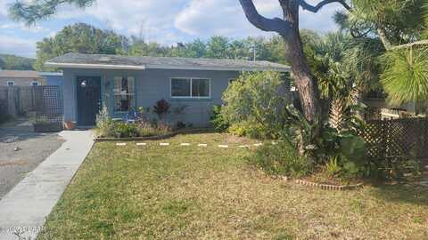 822 E 9th Avenue, New Smyrna Beach, FL 32169