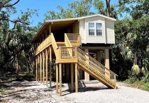 1241 Hawthorne Ave, Cedar Key, FL 32625