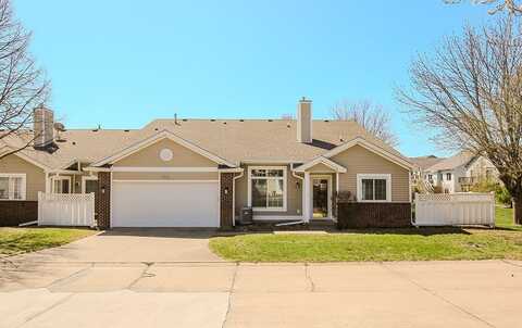 9516 Garnet Lane, Johnston, IA 50131