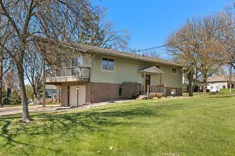 6806 NW 54th Court, Johnston, IA 50131