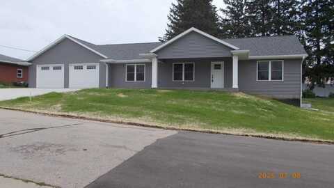 860 Sunshine, Holy Cross, IA 52053