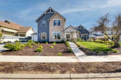 1744 Lester Avenue, Clovis, CA 93619