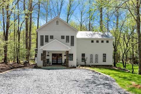 1040 Golden Avenue, Dahlonega, GA 30533