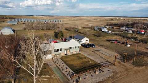 112 6th N, Winifred, MT 59489