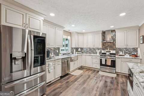 1522 Sprayberry, Marietta, GA 30066
