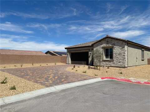 5672 E Badlands Lane, Pahrump, NV 89061