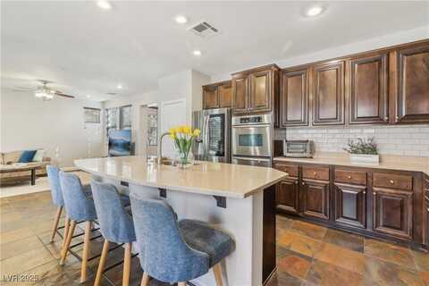 605 Bachelor Button Street, Las Vegas, NV 89138
