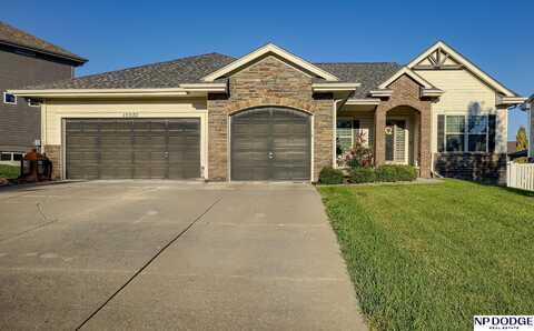 15930 Grebe Street, Bennington, NE 68007
