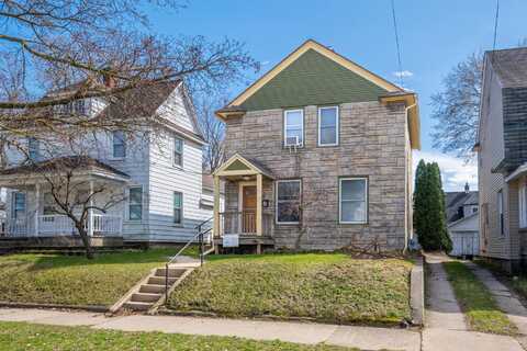 10 Palmer Street NE, Grand Rapids, MI 49505